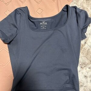 Hollister Women's Charcoal Short Sleeve Tee